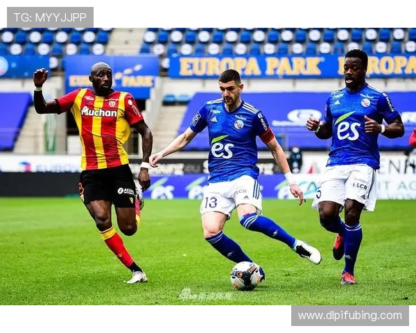 斯特拉斯堡俱乐部新赛季再迎强援全队备战法甲力争重返欧战舞台