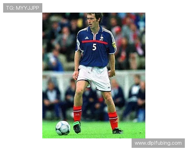 欧塞尔俱乐部历史回顾与发展历程分析:从起伏到重生的精彩之路 欧塞尔俱乐部历史回顾与发展历程分析:从起伏到重生的精彩之路