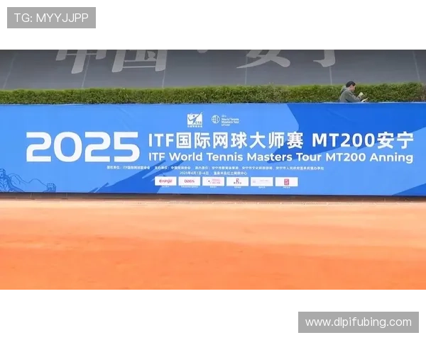 2025年网球赛季开局震撼 世界排名前十选手大洗牌引发热议 2025年网球赛季开局震撼 世界排名前十选手大洗牌引发热议